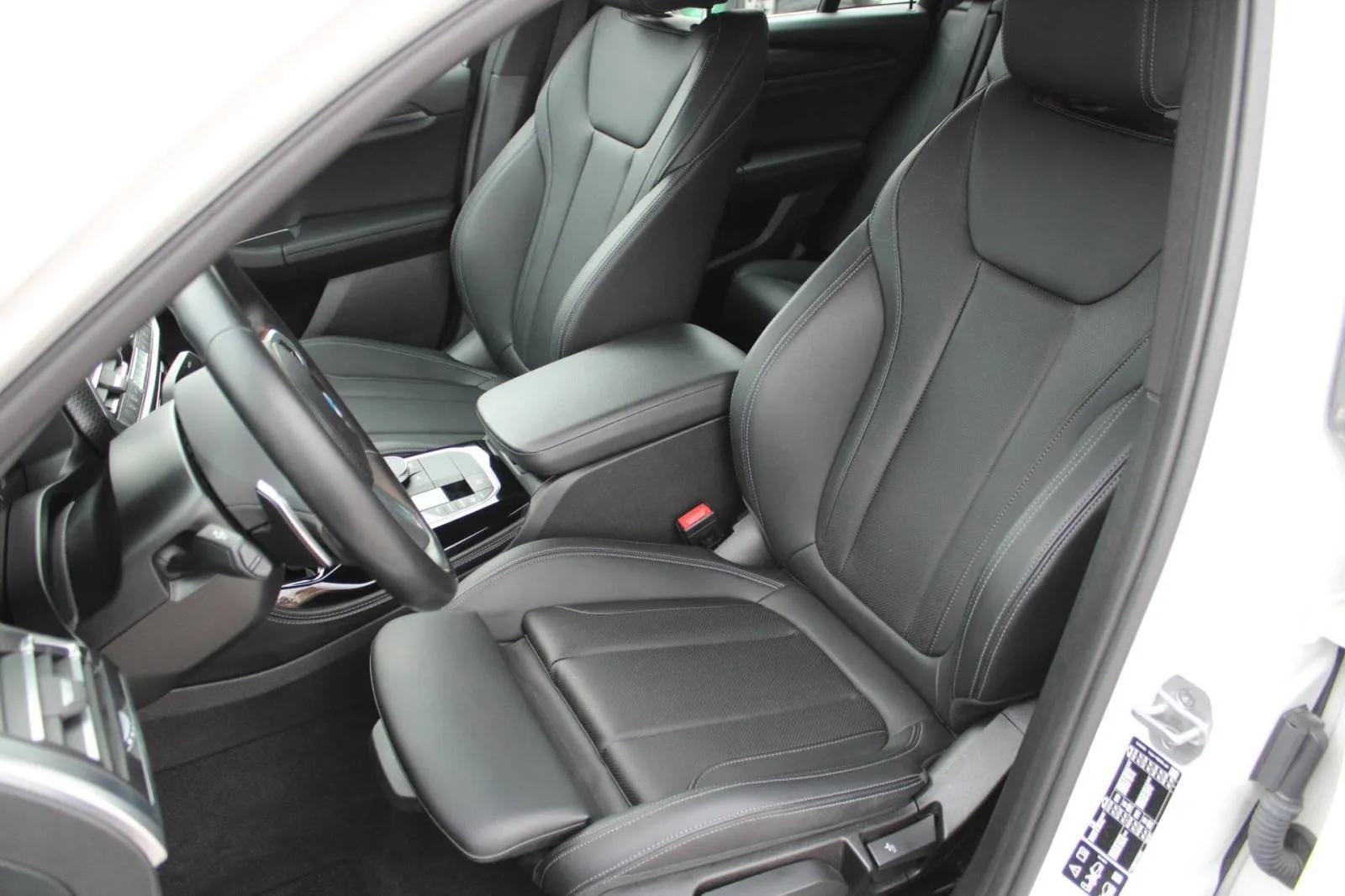 bmw x4 20d xdrive automatik m-paket *led, navigacija, kamera* - slika 9