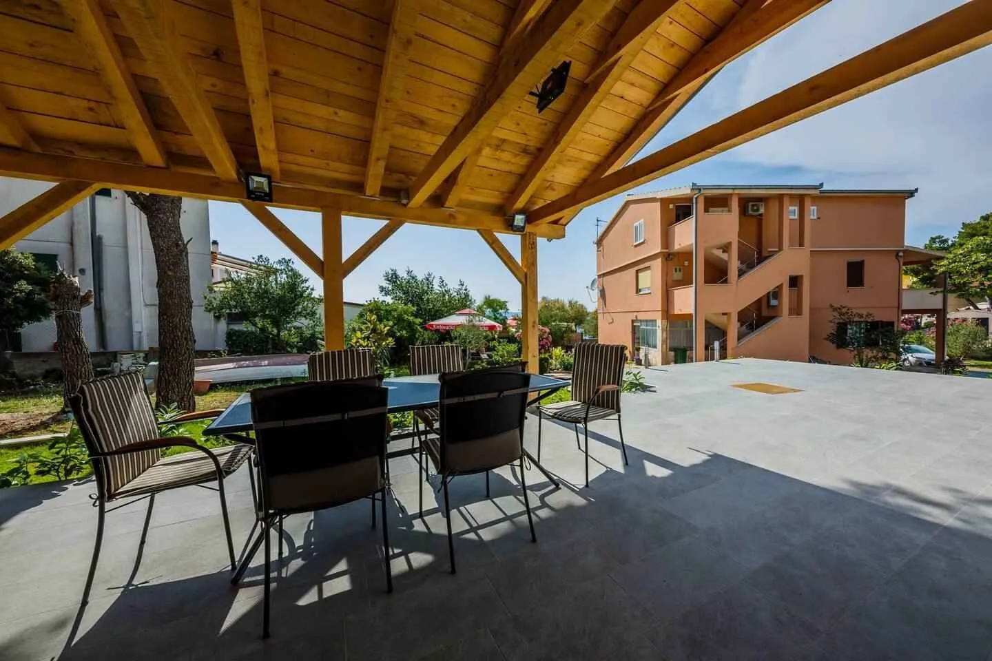 apartmani savin - slika 10
