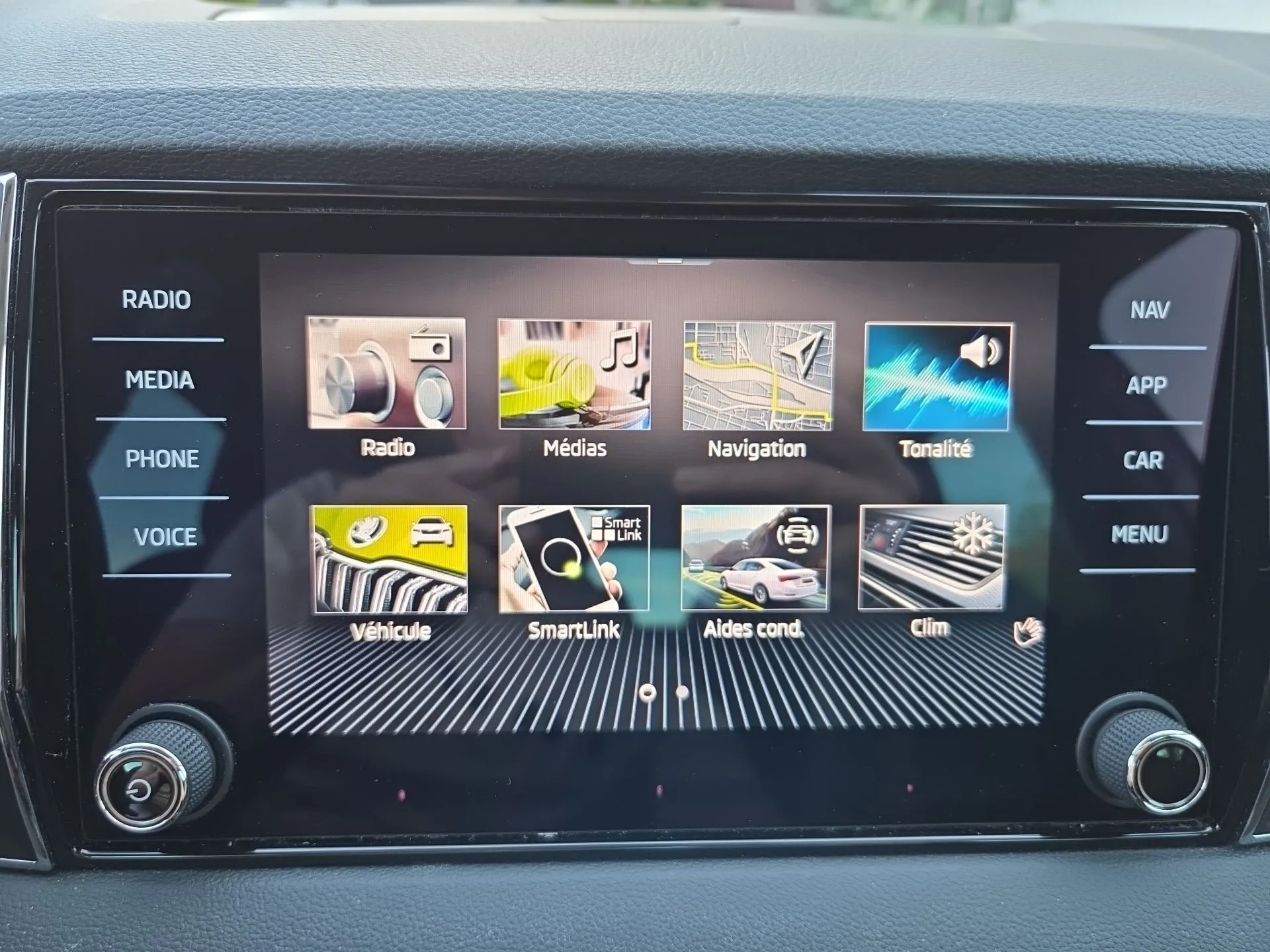 škoda karoq business 2.0 tdi 85kw dsg - slika 14