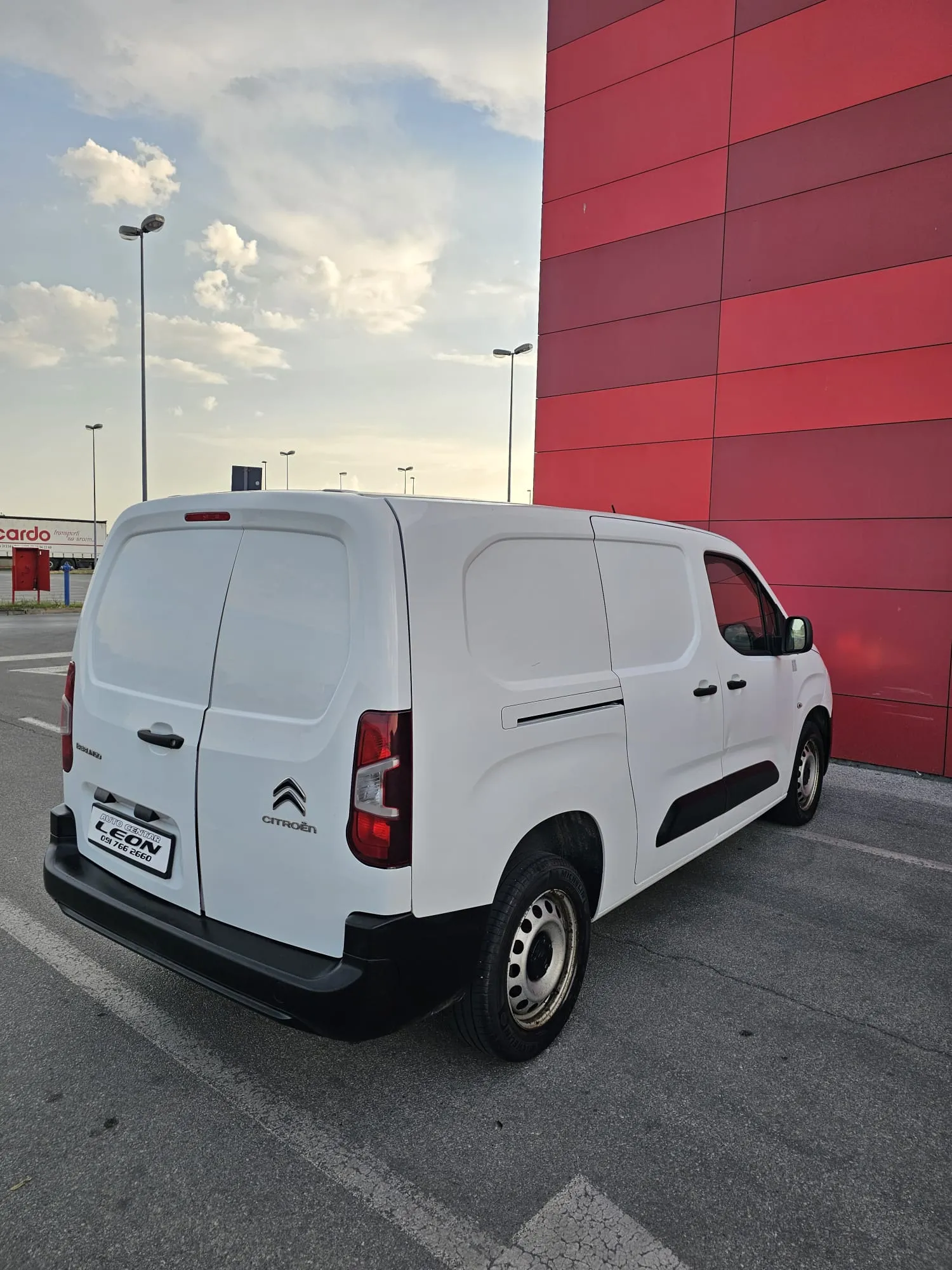 renault berlingo 2019 g, 1.5 dci, 2019 god. kartice - slika 4