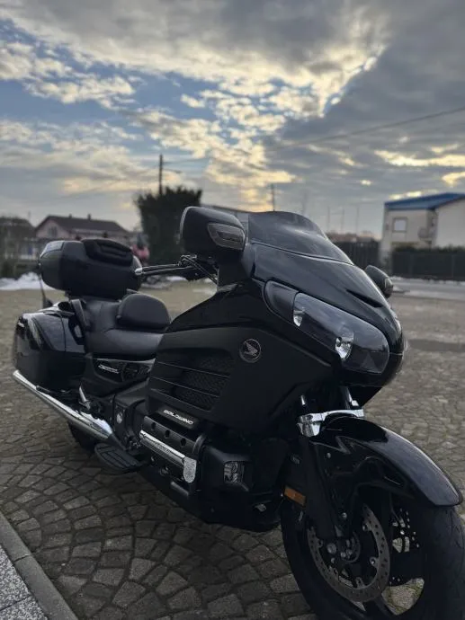 honda gl 1800 gold wing bagger abs tcs, 2013 god. - slika 3