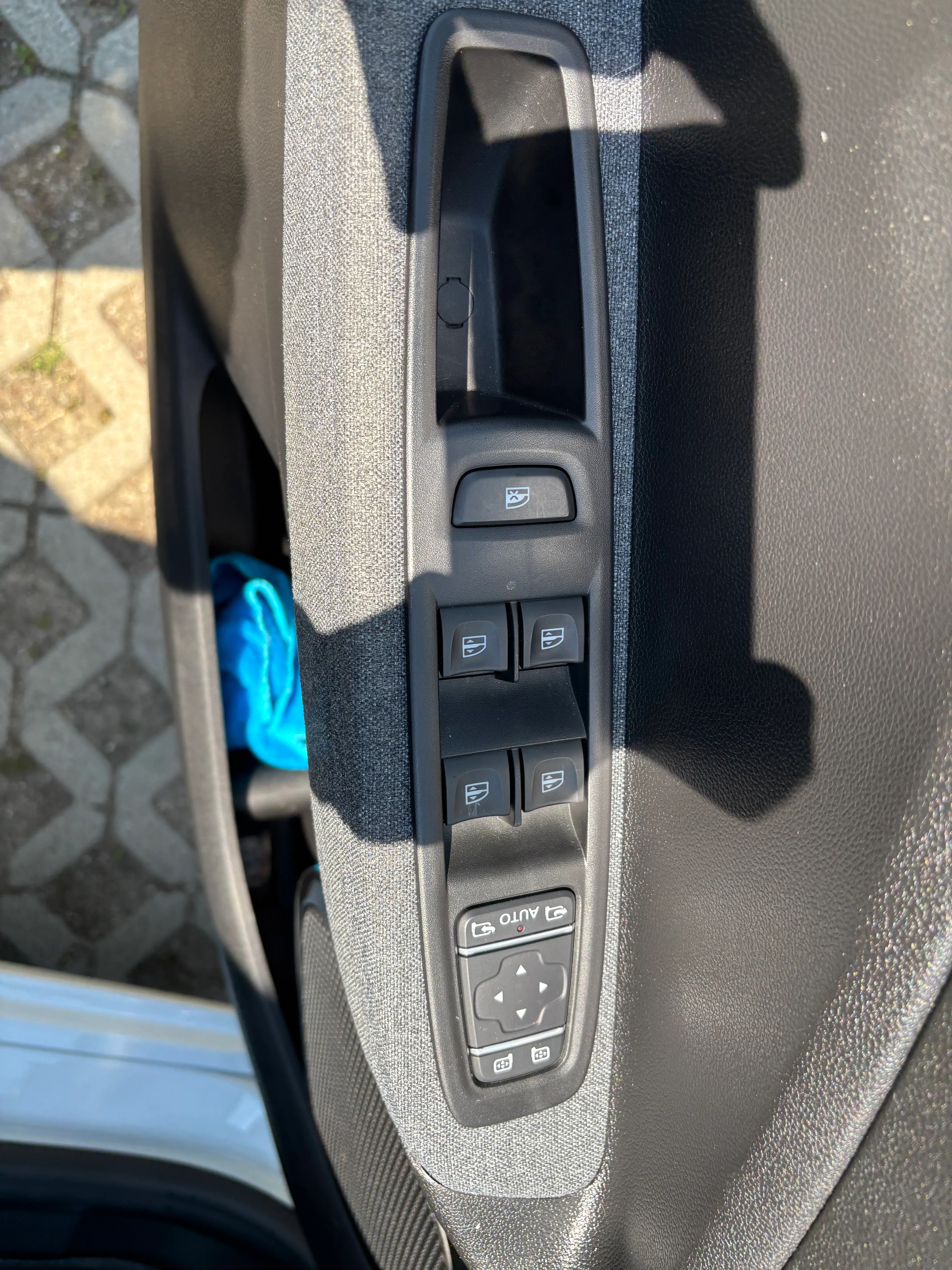 renault zoe r50-135 - slika 9