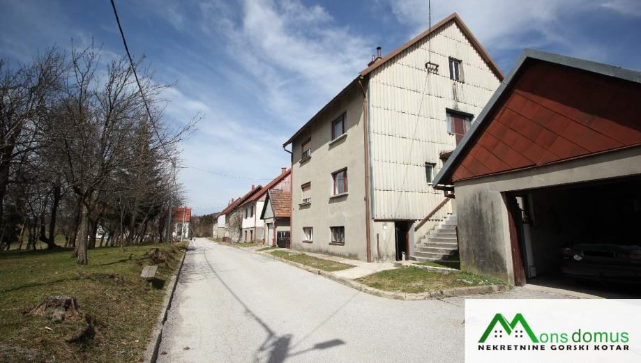 useljiva kuća u centru mjesta (prodaja) - slika 2