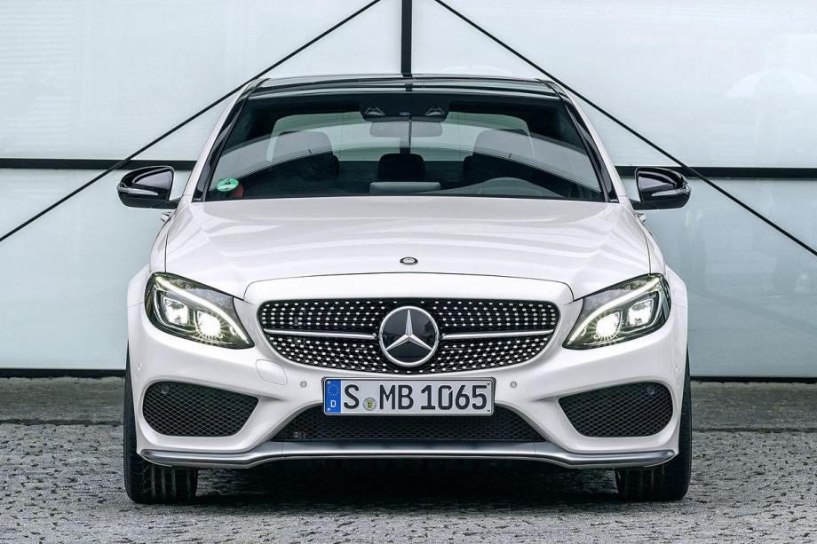 maske za mercedes benz c klasa w205 - c63 amg- diamond-gt- top izgled - slika 2