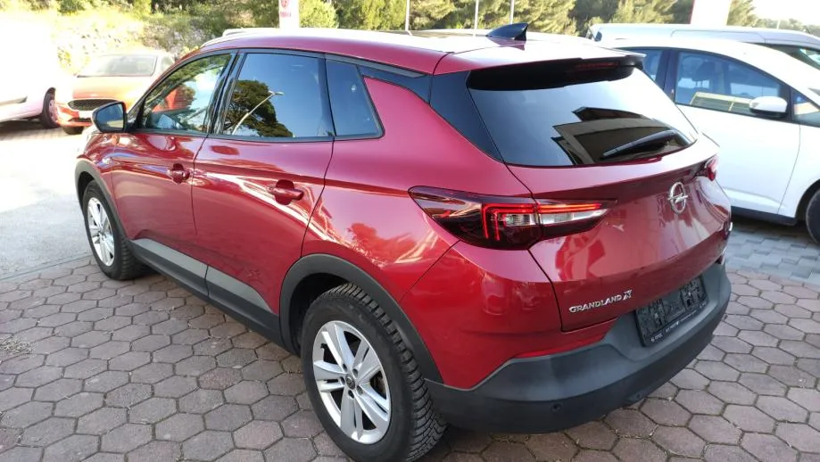 opel grandland 1,2 turbo - slika 3