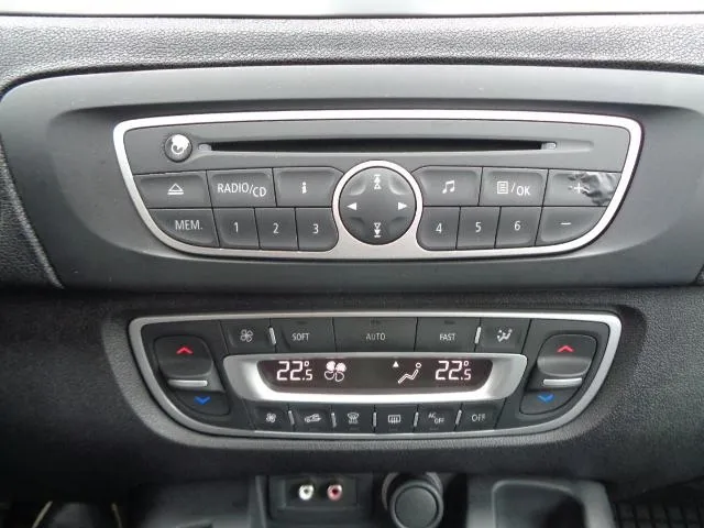 renault scenic 1,5 dci;park senzor;kuka;tempomat; - slika 21