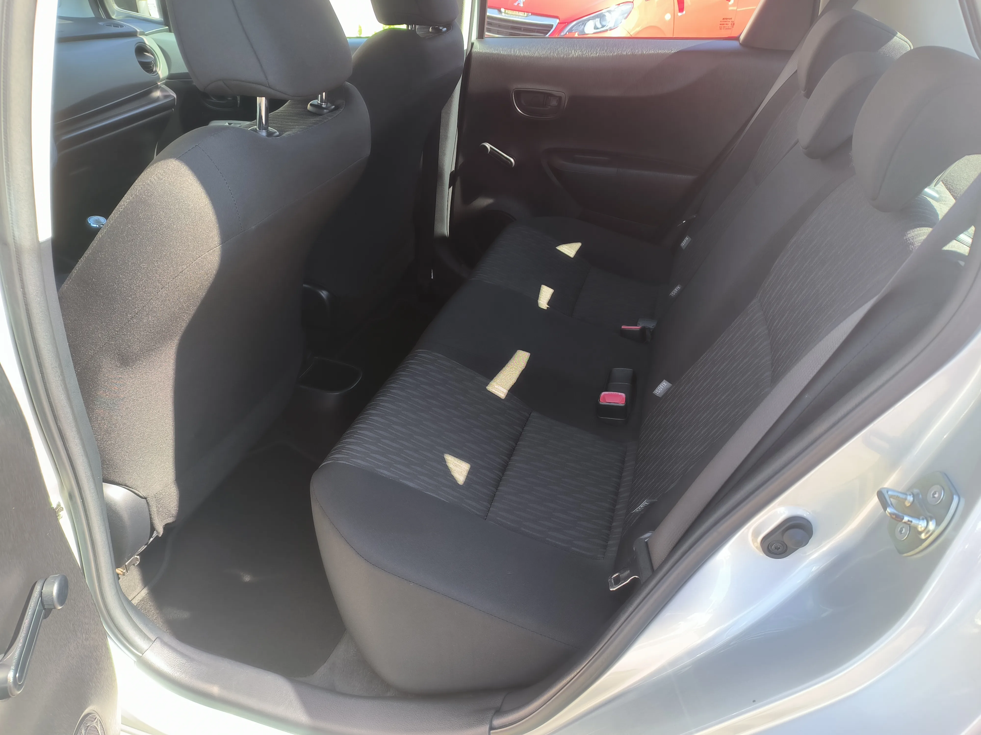toyota yaris 1,0 vvt-i sol, jamstvo, reg. 1 godinu - slika 14