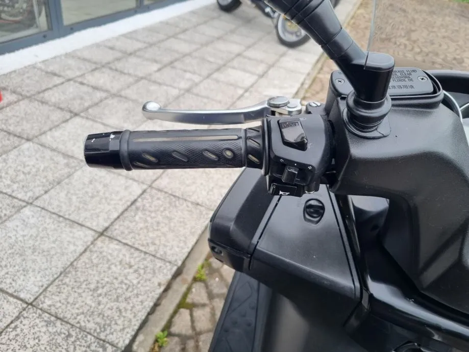 kymco downtown 300 abs, a2 kategorija, 2012 god. - slika 18