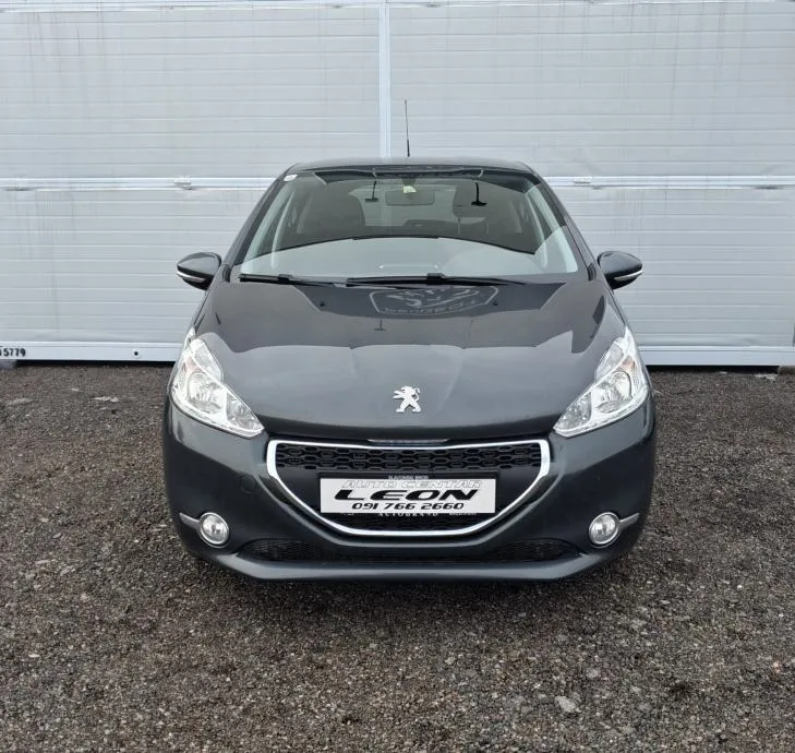 peugeot 208 1,2 vti, 2014 g, 94000, kartice 24/36 rata - slika 2