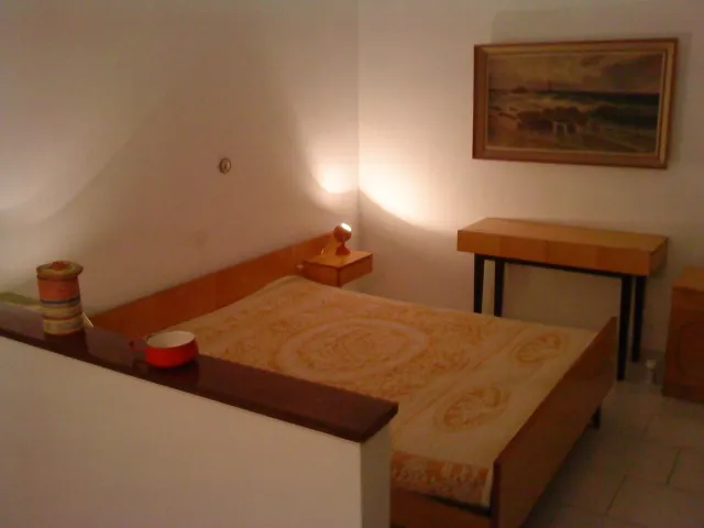 apartmani, otok pag, grad pag, povoljno iznajmljujem 45 € – 75 € - slika 3
