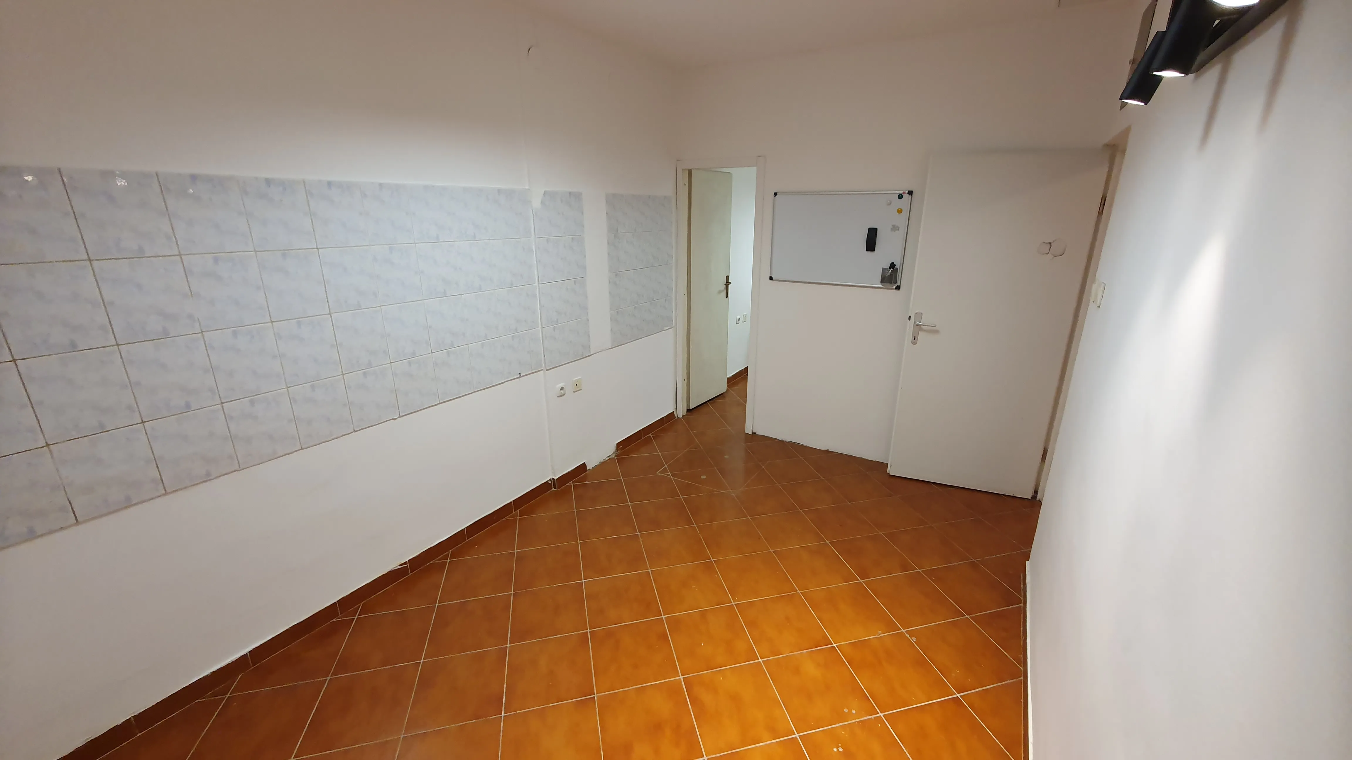 poslovni prostor 50m2 malešnica - slika 5