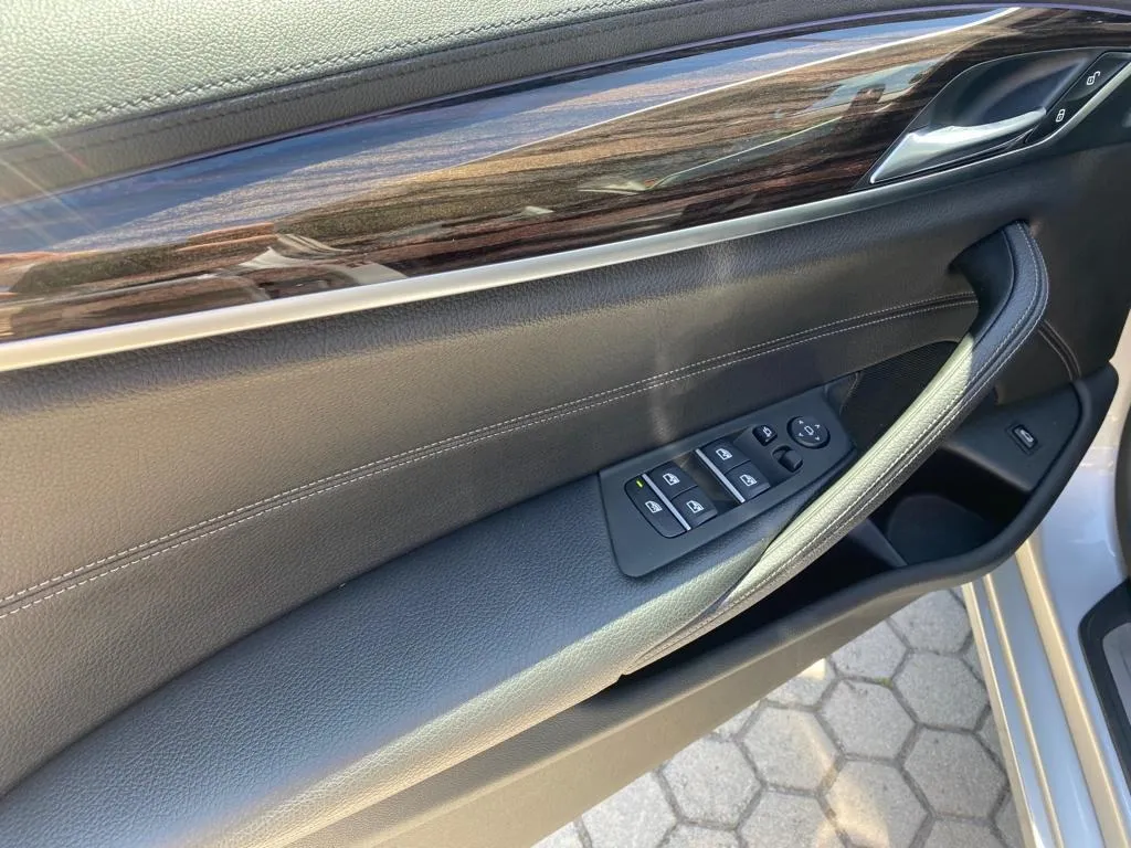bmw serija 5 530d luxury line, ambient, pdc, 4x garancija!! - slika 7