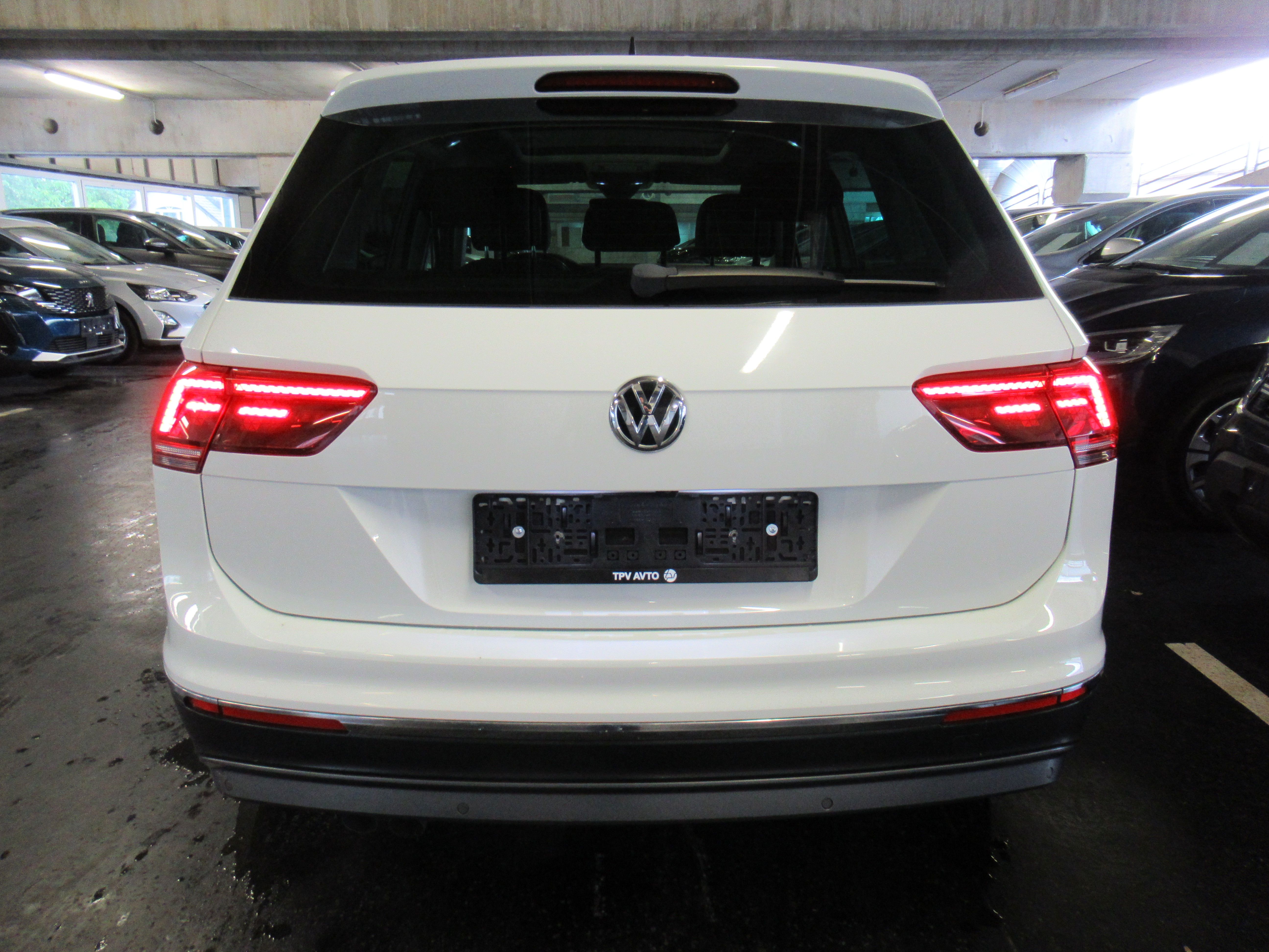 vw tiguan 2.0 tdi 4 motion dsg highline- full led, navi - slika 3