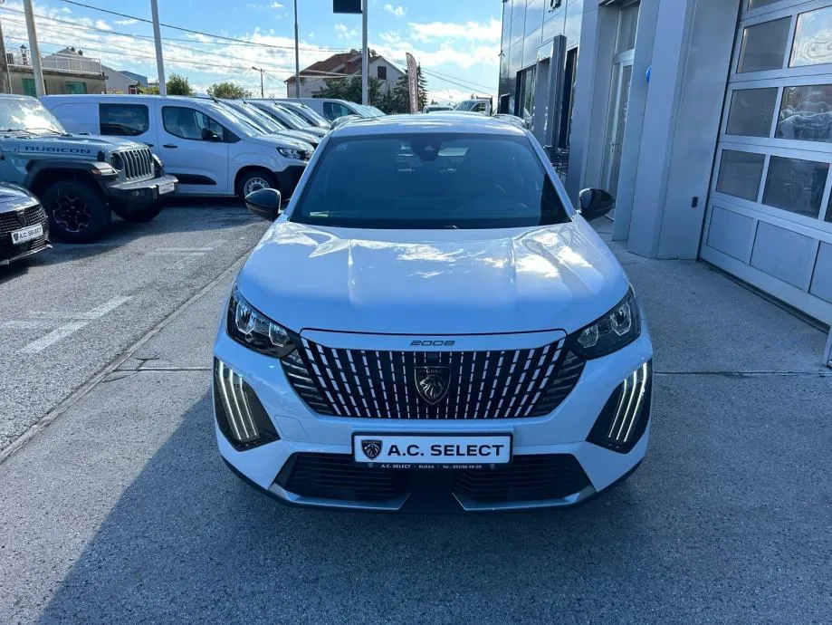 peugeot 2008 hybrid 136 - 2025 - 12.000km gratis zimske gume + reg !!! - slika 3