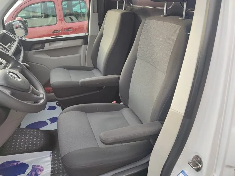volkswagen transporter 2.0 tdi*150ks*klima*navigacija*tempomat* - slika 10