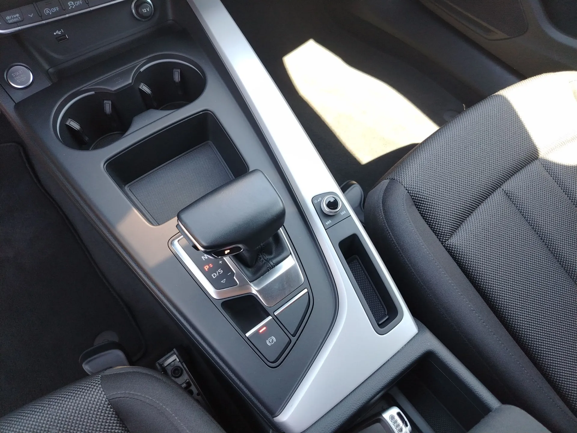 audi a4 40 tdi advenced - slika 13