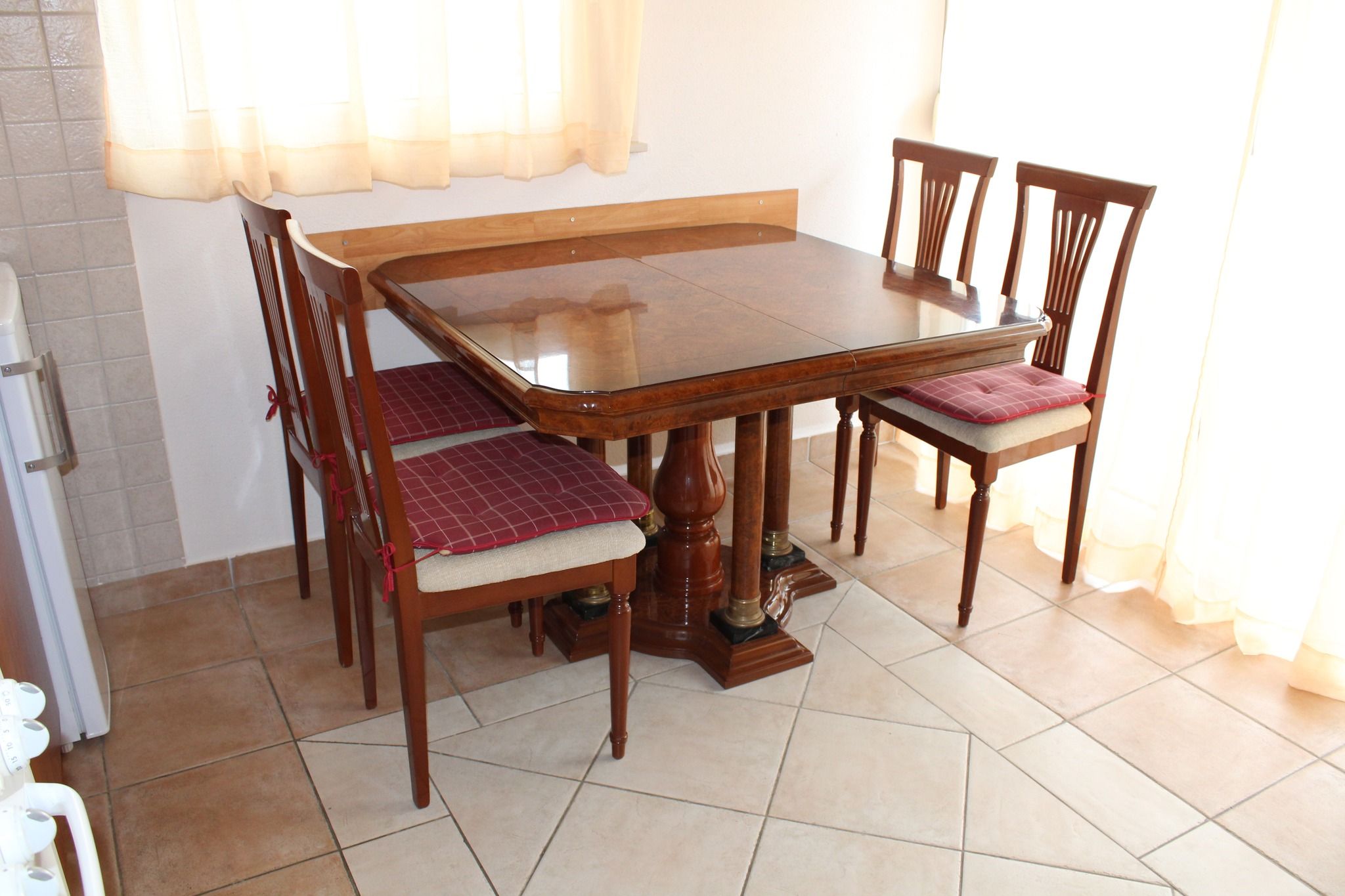 apartman mario rogoznica 2+2 - slika 4