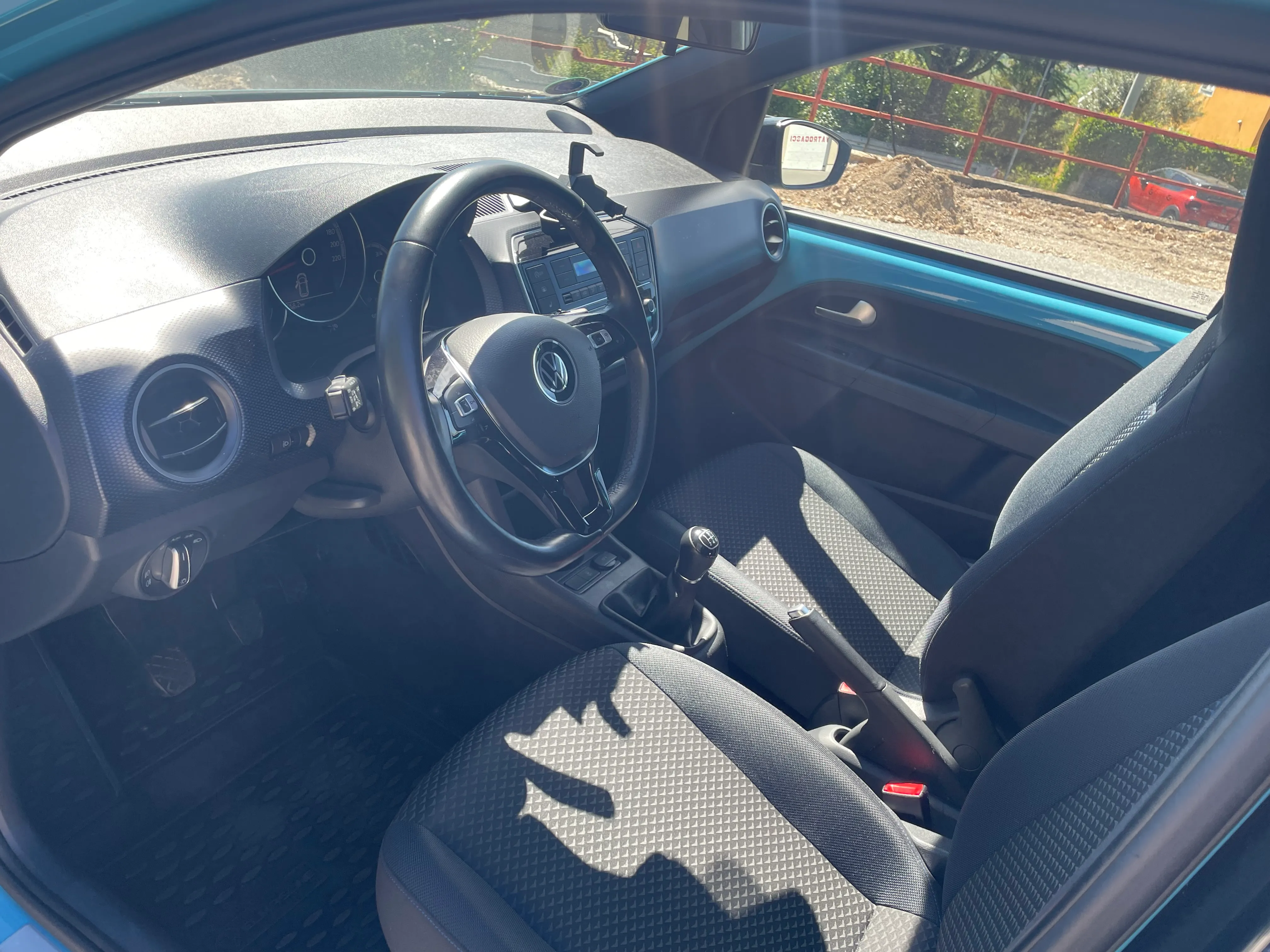 vw up 1.0,48kw,2021 god,44000km - slika 5