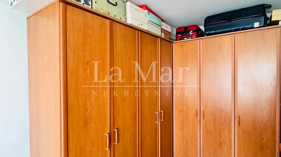 lanište- četverosoban stan- 77 m2 - slika 5