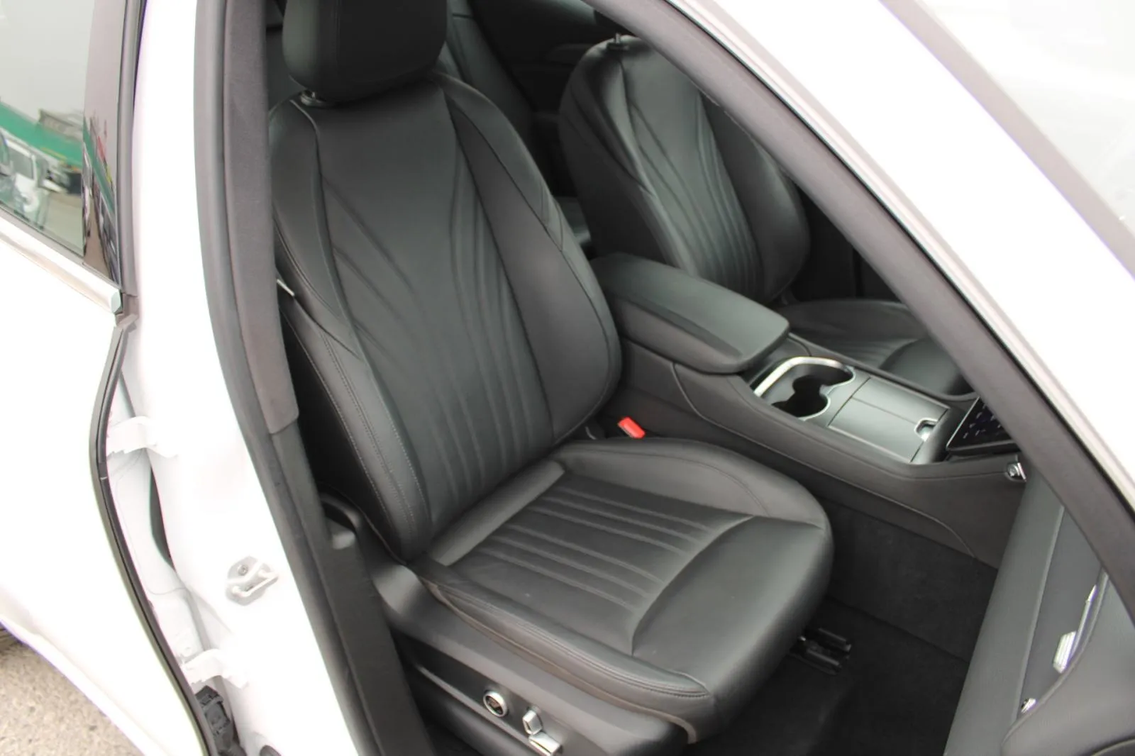 maserati grecale gt q4 automatik *panorama, led, kamera* - slika 10