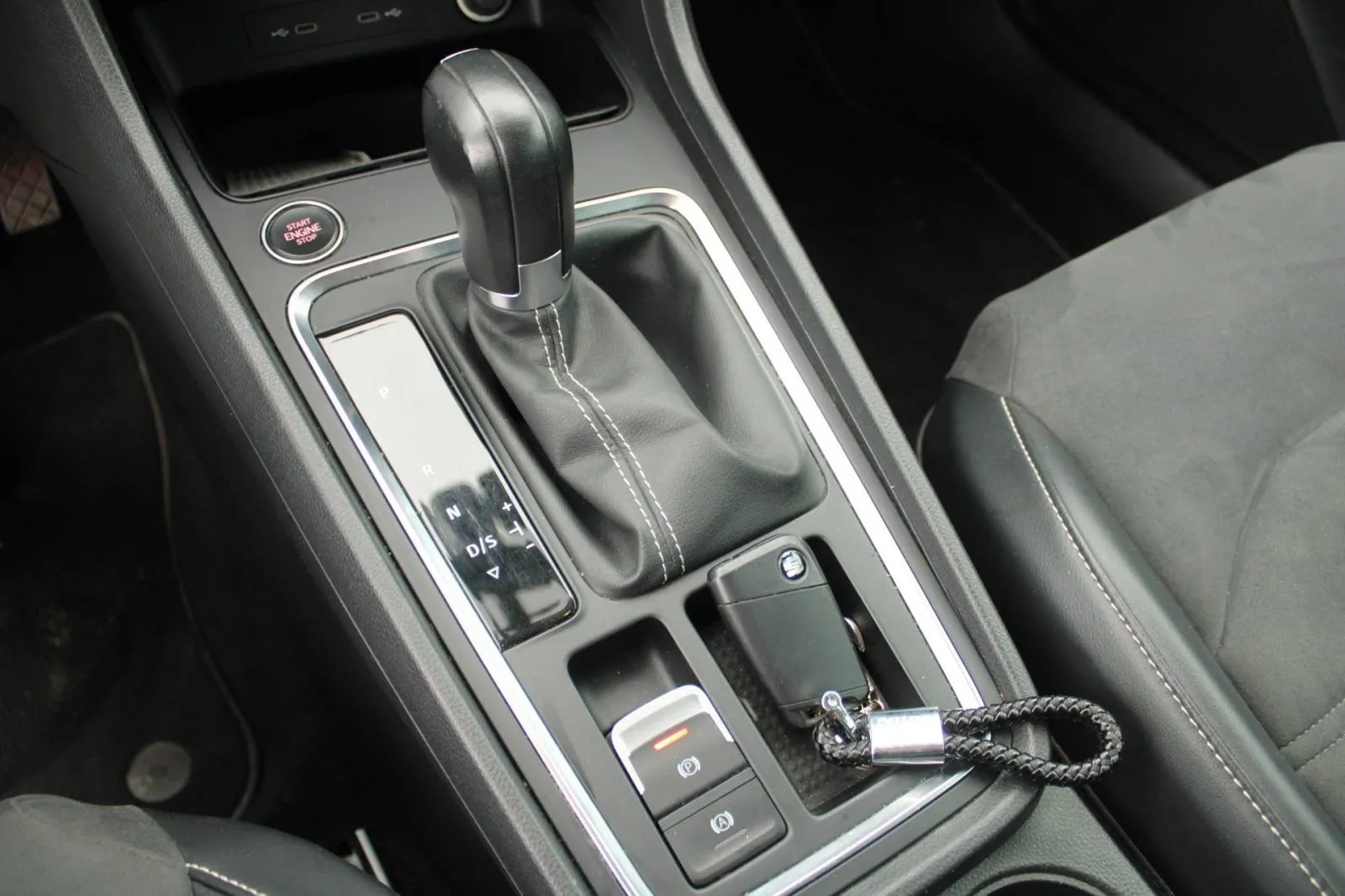 seat ateca 2.0 tdi dsg - slika 21