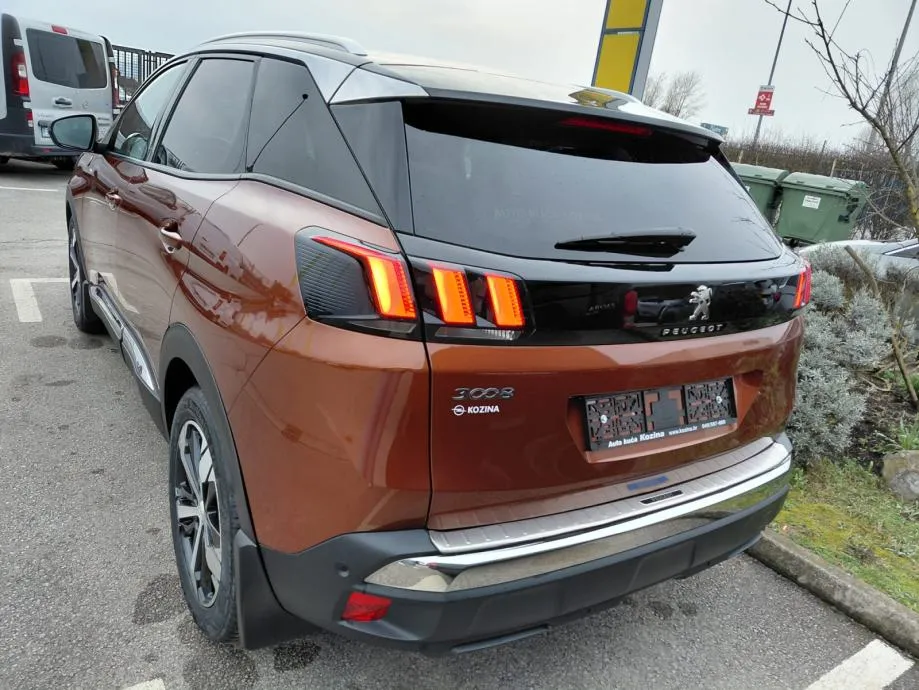 peugeot 3008 1,2 puretech navigacija, kamera, koža / alcantara - slika 3