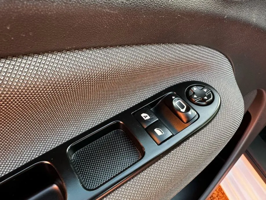citroën c3 picasso 1,6 hdi • 2014.g. • tempomat • 100 038 km• - slika 10