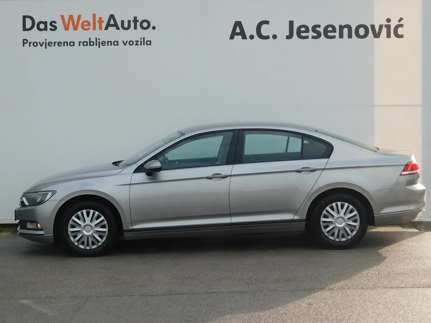 02428 volkswagen passat 1.6 tdi bmt dsg trendline - slika 6