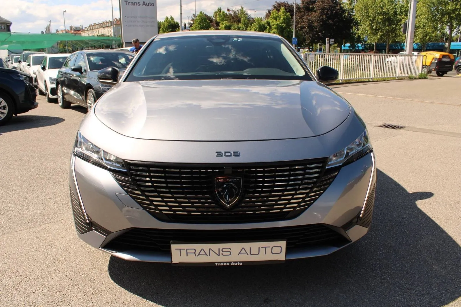 peugeot 308 1.2 puretech allure *led, navigacija, kamera* - slika 2