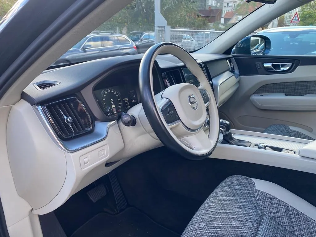 volvo xc60 d4 business automatik, navi, led, 4x garancija! - slika 19
