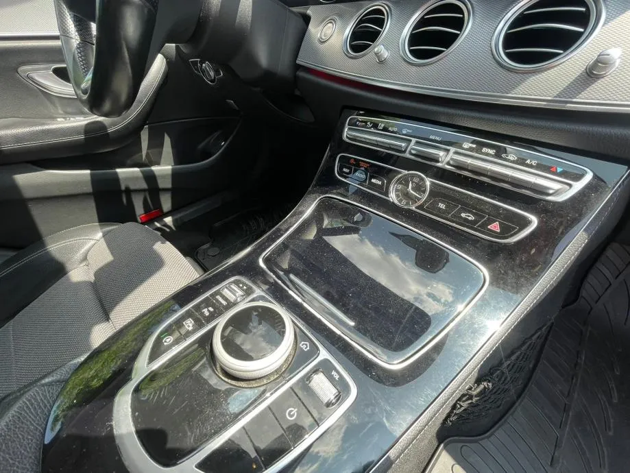 mercedes-benz e-klasa 220 d • 2016.g. • navi • automatik • leasing • - slika 9