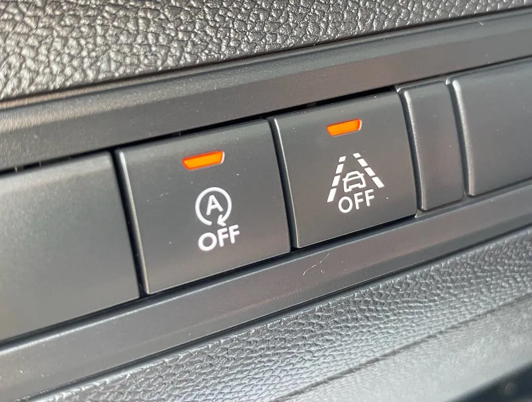 peugeot 308 1,2 puretech ,do 2 godine jamstva,u sustavu pdv-a. - slika 5