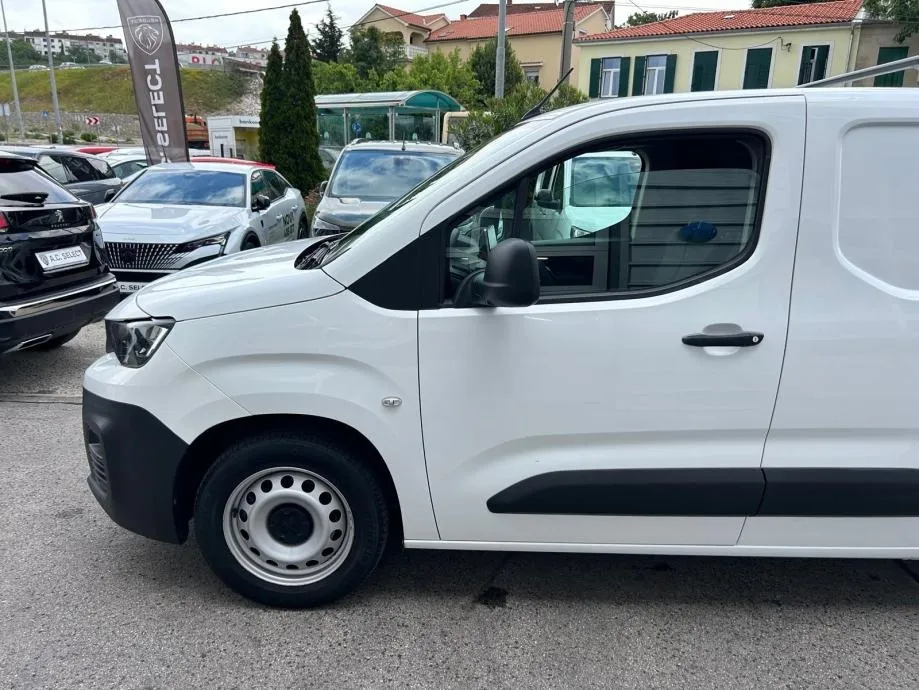 peugeot partner 1.5 hdi - n1 - automatik - 2020 - kamera - navi !!! - slika 4