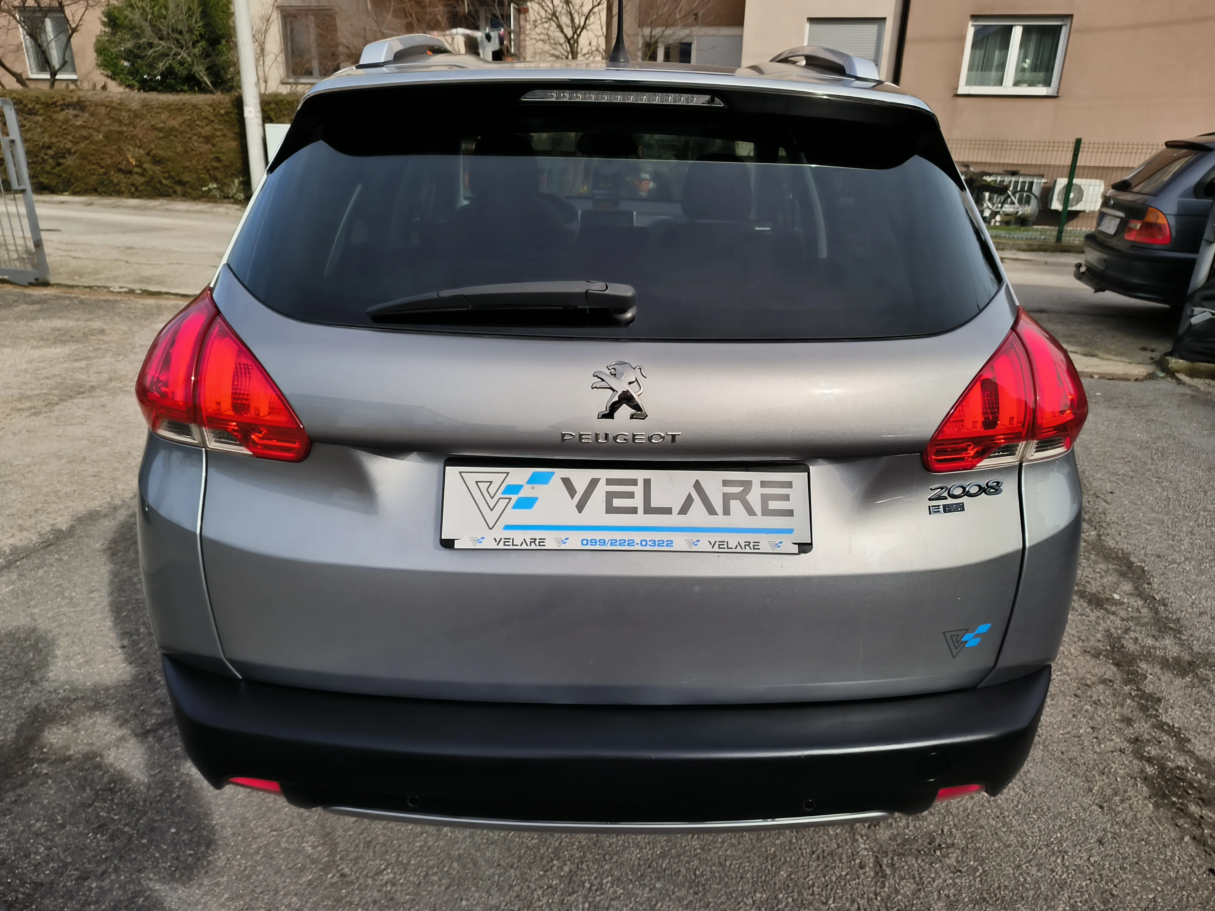peugeot 2008 1,6 e-hdi style, v. servis, servisna, jamstvo, reg. 1 god - slika 7