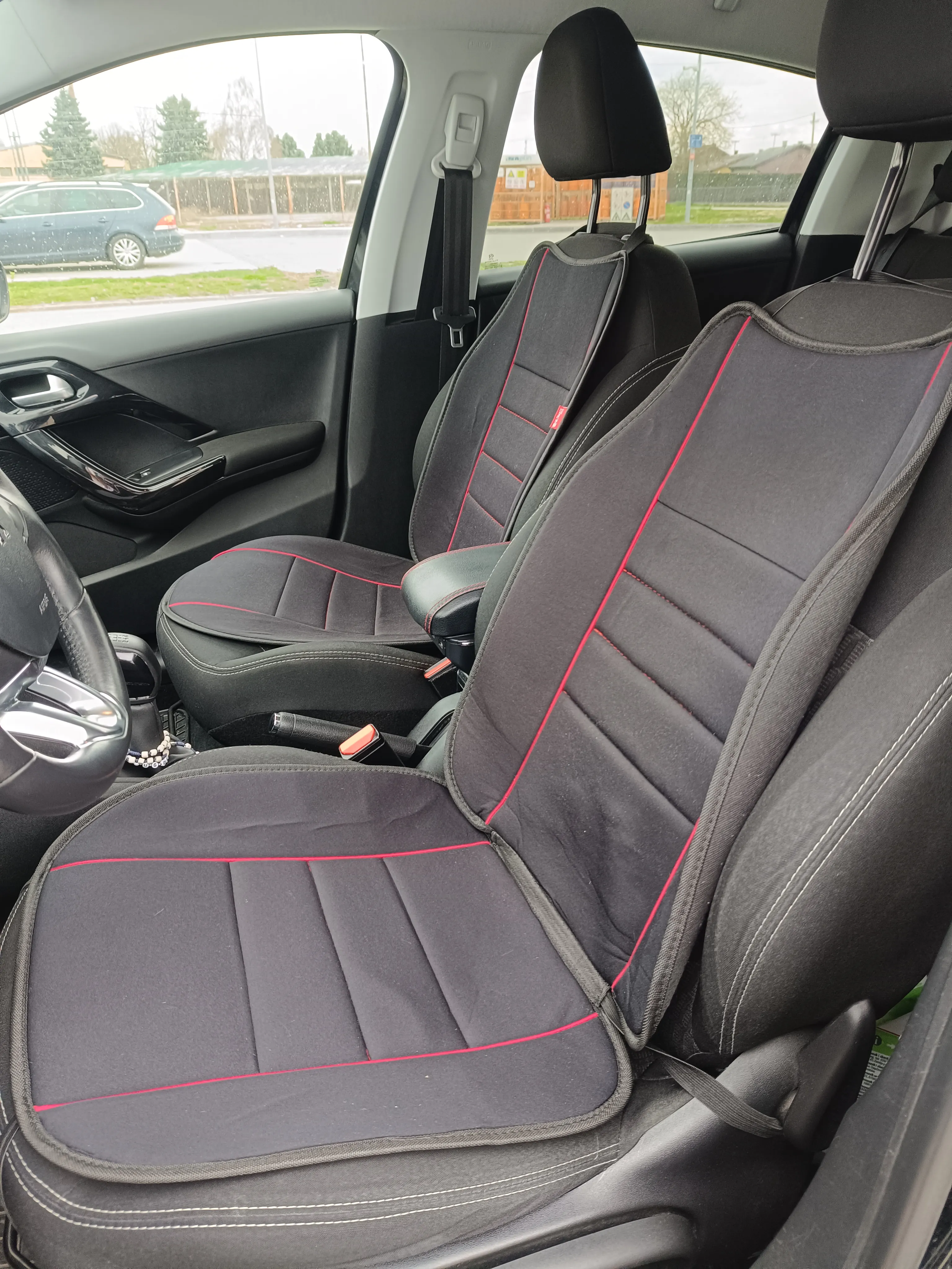 prodajem peugeot 208, 1.6 bluehdi - slika 3