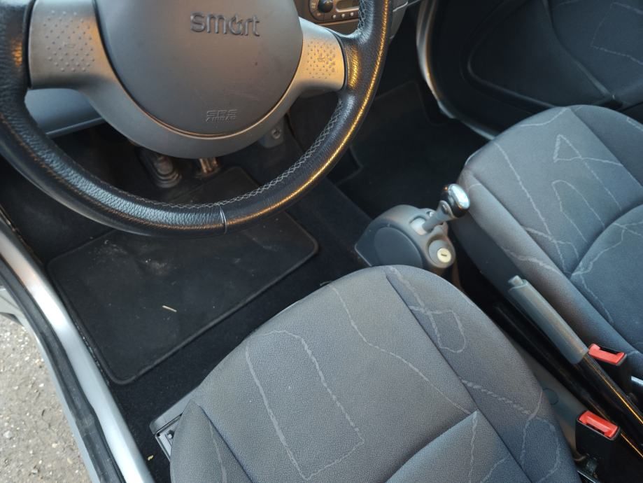smart fortwo coupe pulse softip automatik - slika 12