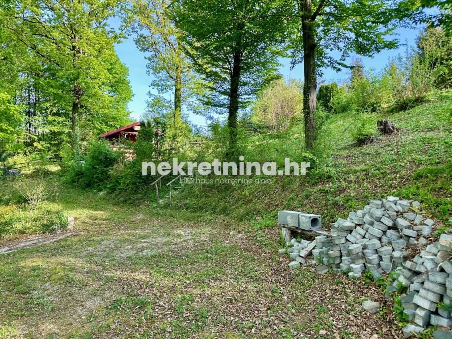 prodaja- kuća za odmor 23m2 - zemljište 2573m2 - mala jazbina - slika 8