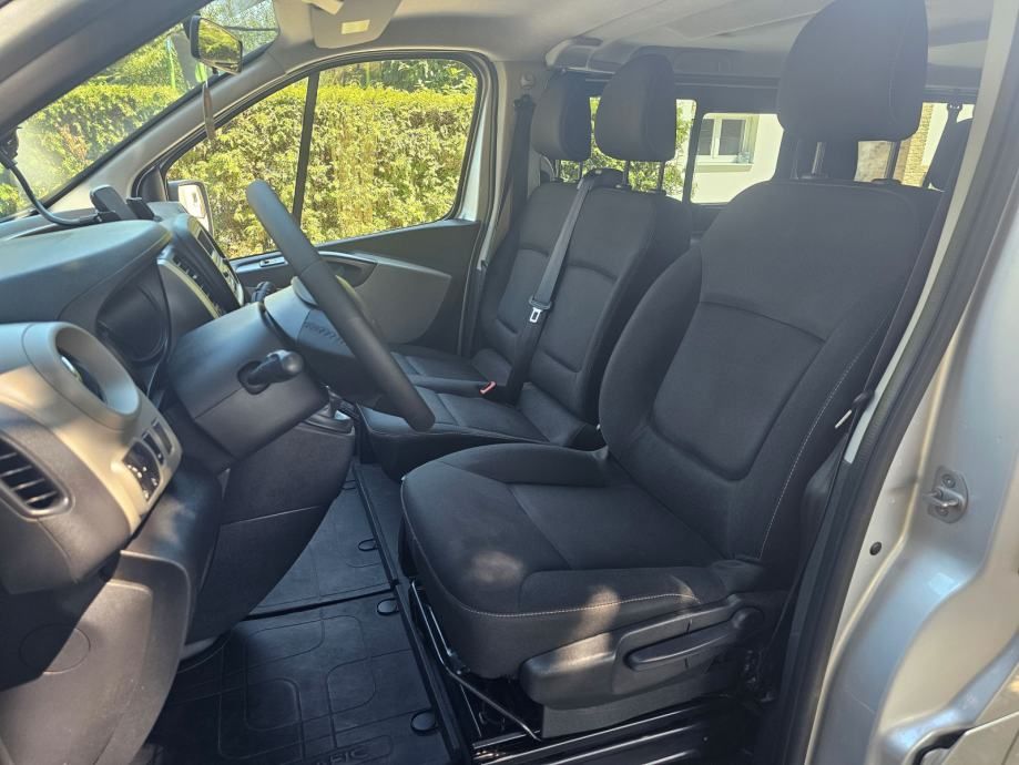 renault trafic 1.6 dci, putnički 8+1 sjedala - najam kombi vozila - slika 15