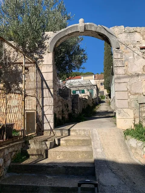 prodaja kuće i građevinskog zemljišta - slika 25