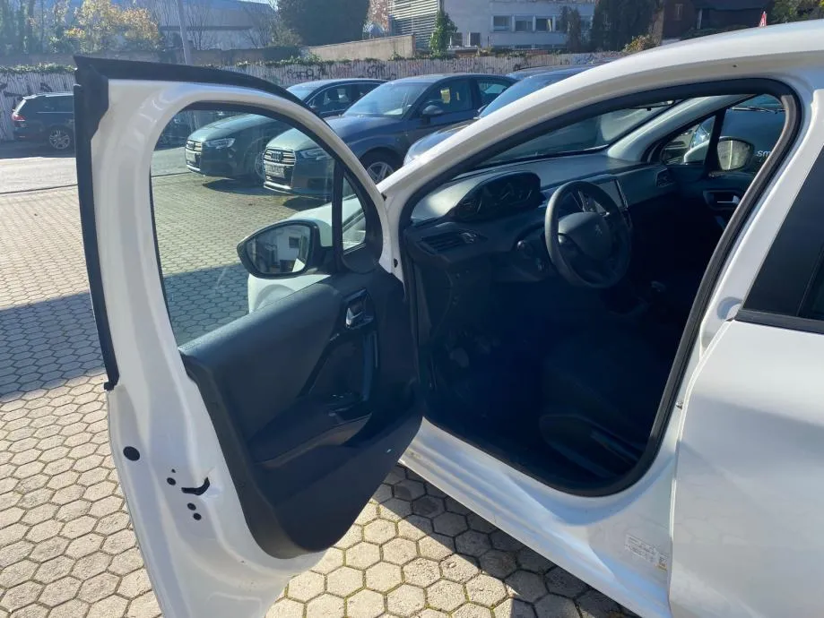 peugeot 208 1,2 affaire 4xgarancije - slika 10