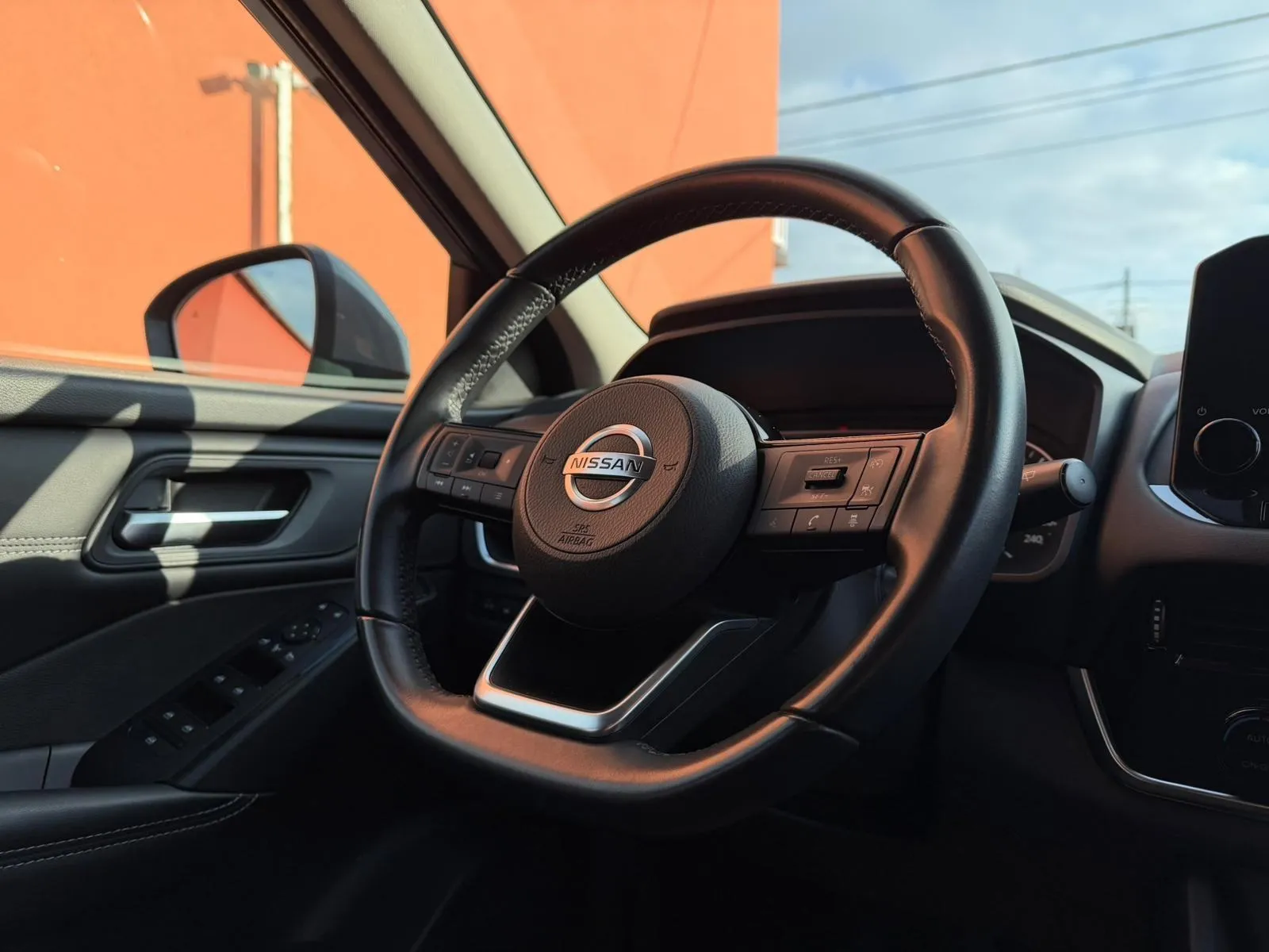 nissan qashqai 1.3 dig-t •2022•kamera 360°•leasingbezučešća• - slika 15