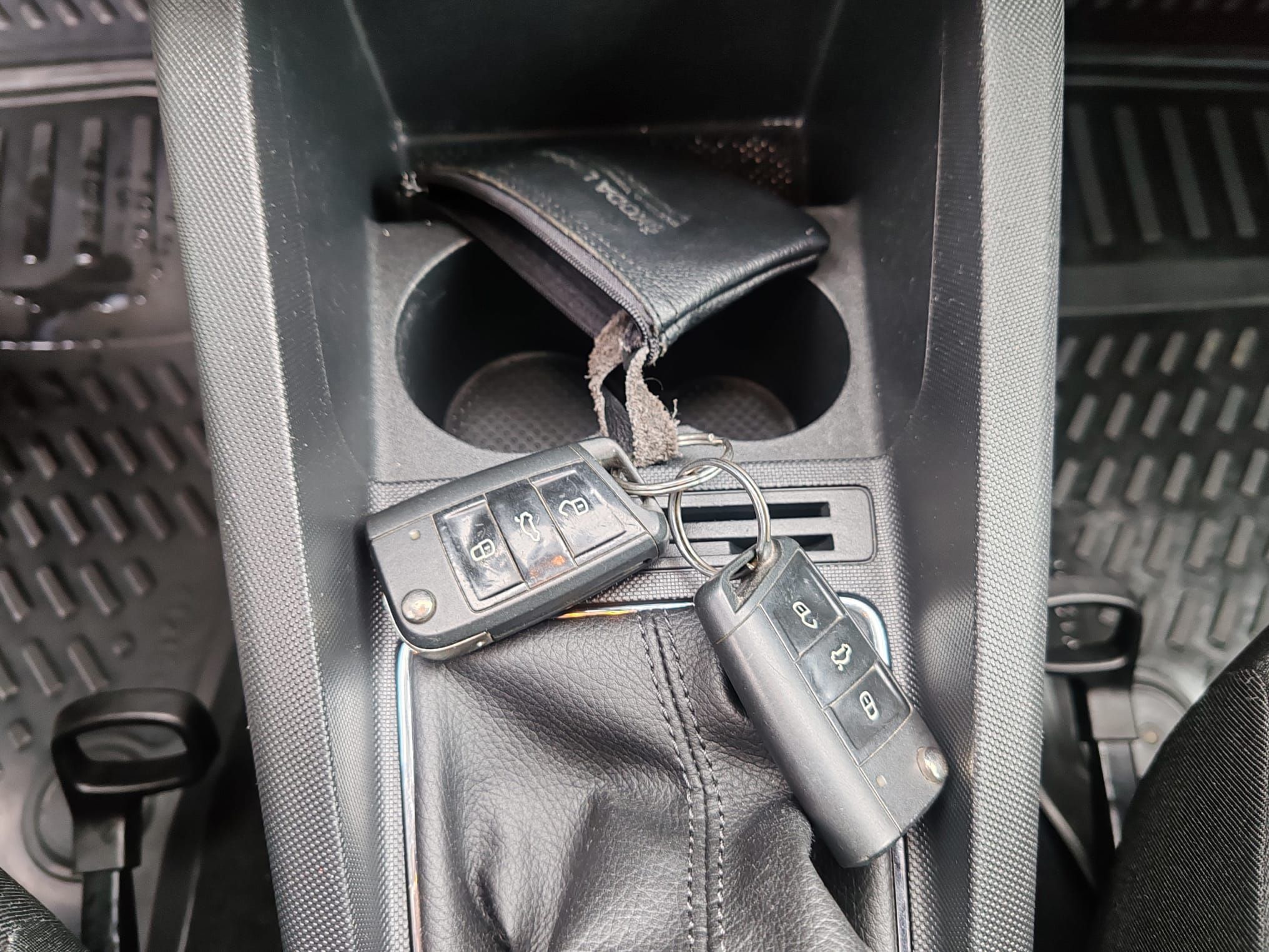 škoda fabia combi 1,4 tdi , 2015 g. 179000 - slika 18