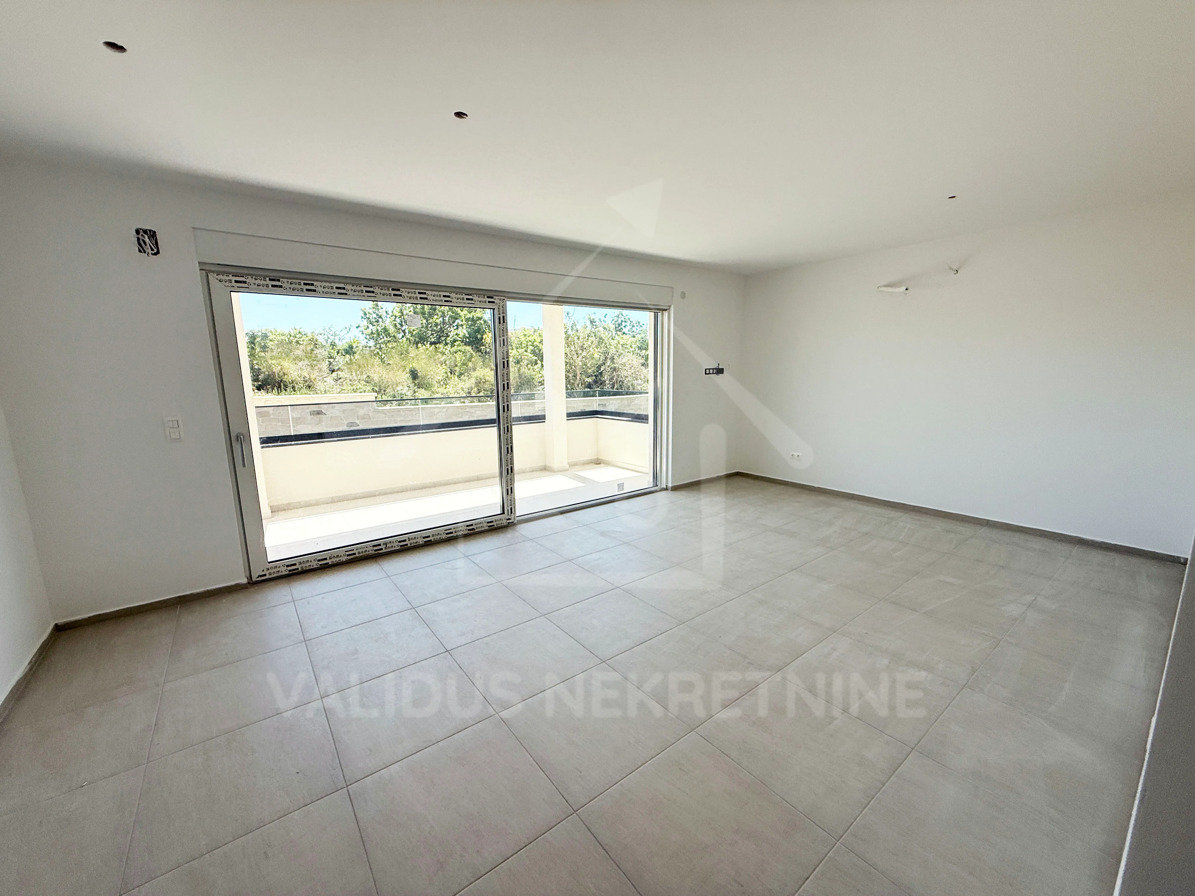 novogradnja, novalja, stan 69,68 m2, 1. kat, 220.000,00 € - slika 3
