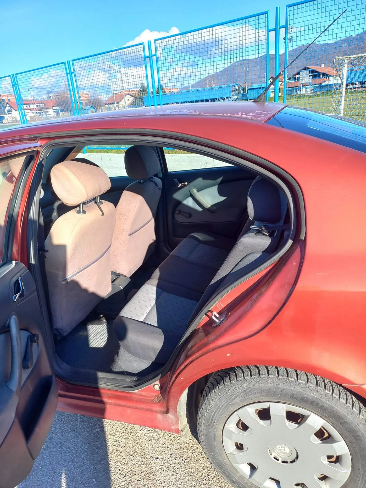 škoda octavia 1.6i benzin i plin - slika 2