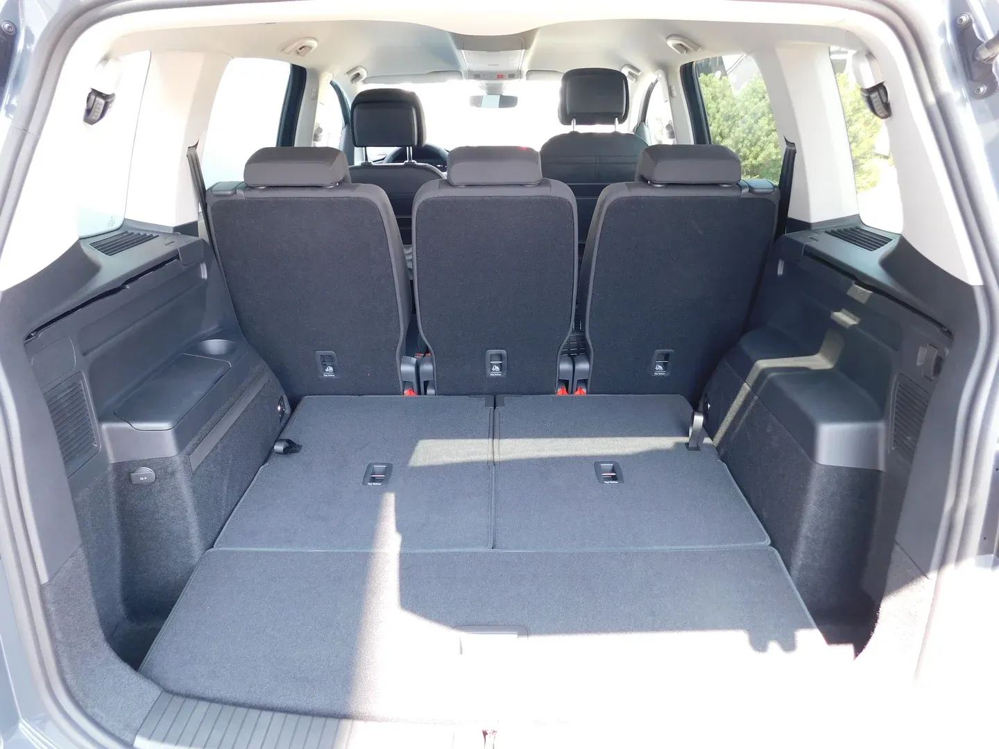 12788 volkswagen touran 2.0 tdi dsg r-line - slika 14