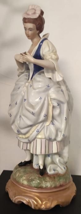 porculanska figura dame - slika 4