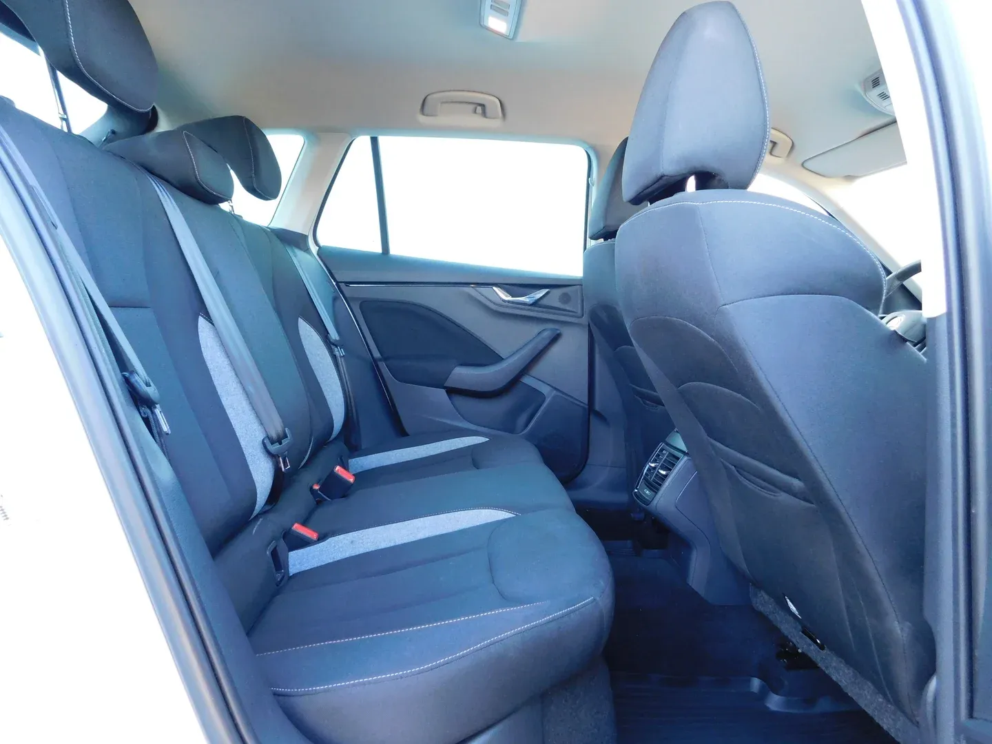 11528 škoda kamiq fl selection 1.0 tsi dsg - slika 13