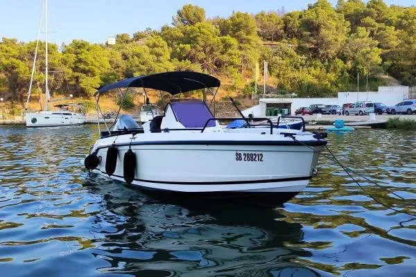 najam broda - compass 7s - 175hp (2024) - slika 3