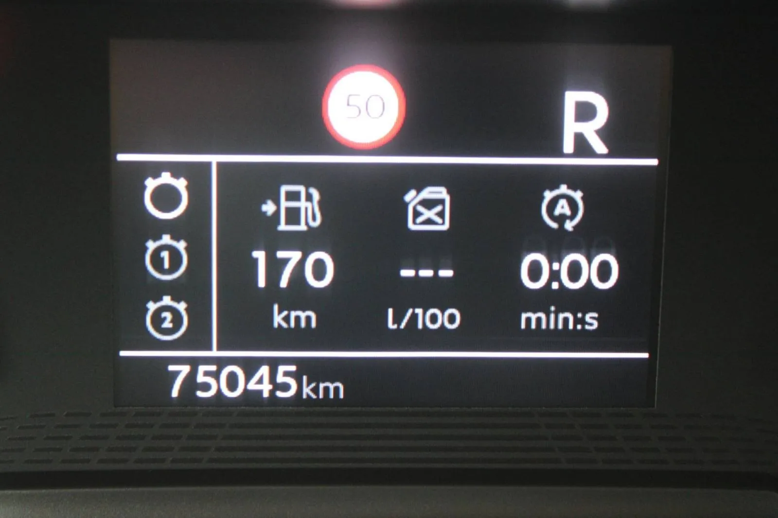 peugeot 2008 1.2 puretech automatik *led, navigacija* - slika 21