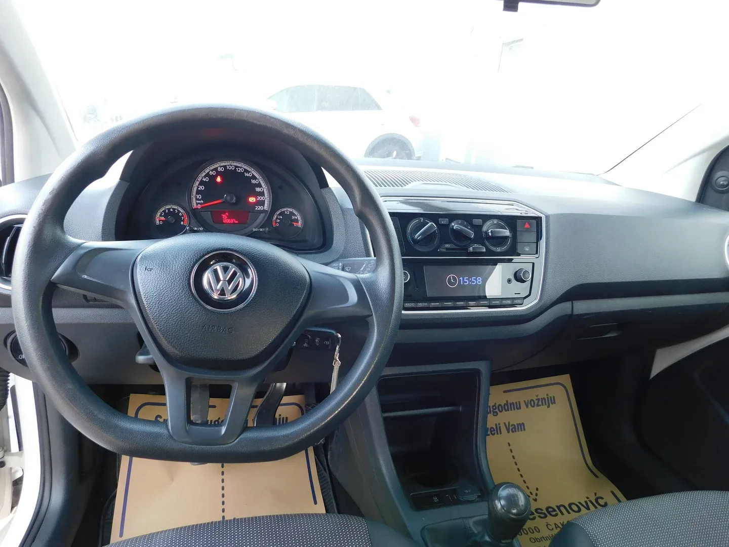 07383 volkswagen up! 1.0 - slika 6